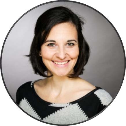 Dr. Adela Calvente Arroyo